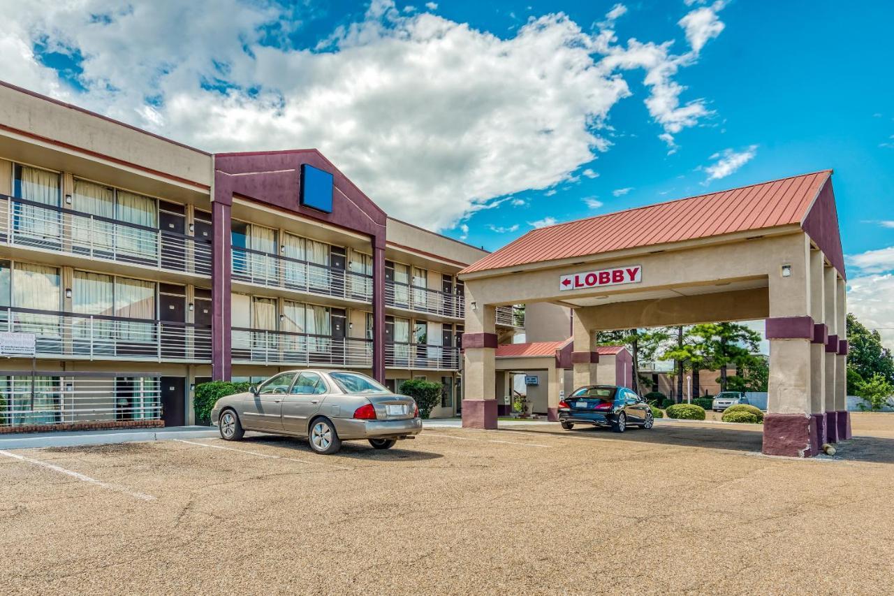 Oyo Hotel Jackson North I-55 מראה חיצוני תמונה