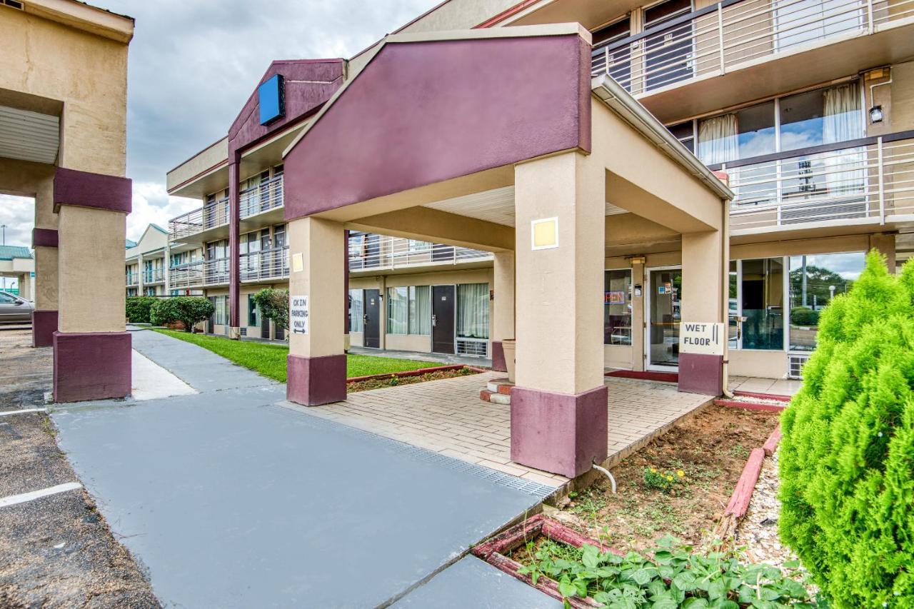 Oyo Hotel Jackson North I-55 מראה חיצוני תמונה